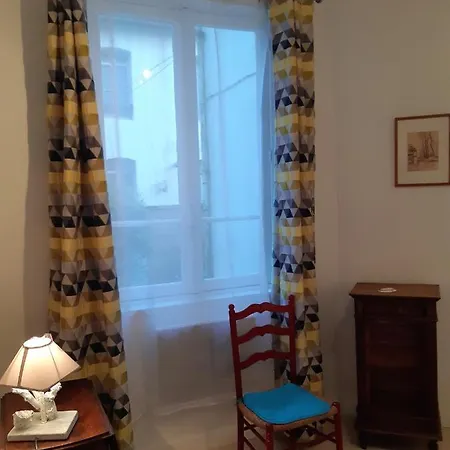 Les Paillettes Apartment *